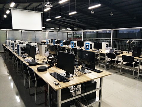 正逆向创新实训室